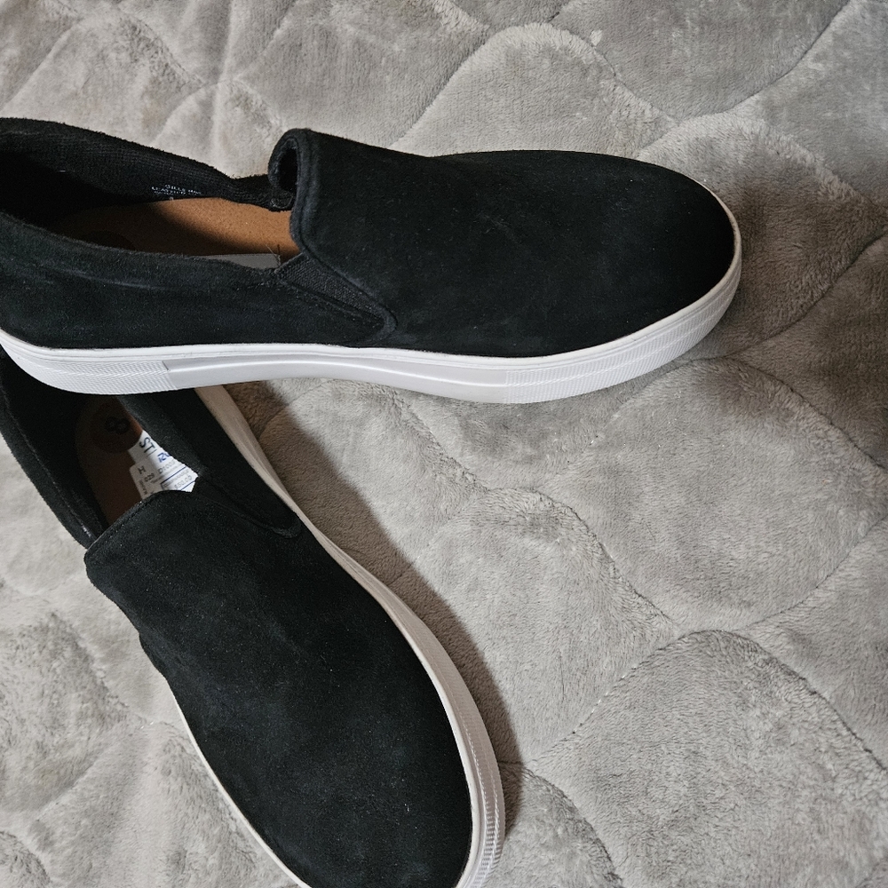 Slip on shoes